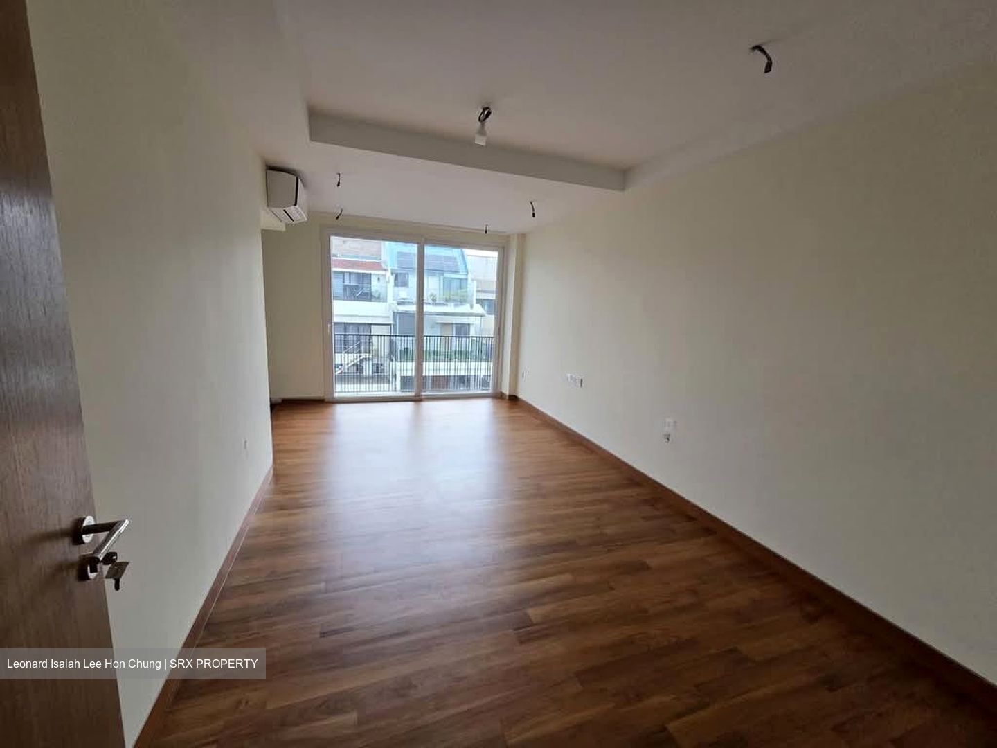 Opera Estate (D15), Terrace #604364241